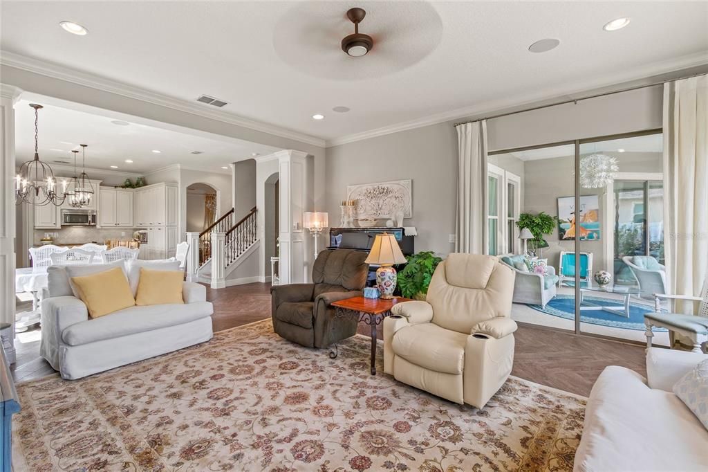 Recently Sold: $699,000 (5 beds, 3 baths, 3607 Square Feet)