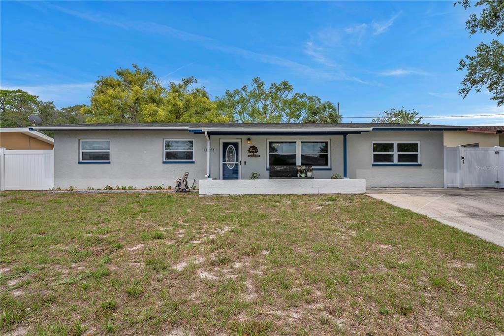 Recently Sold: $444,000 (4 beds, 3 baths, 2008 Square Feet)