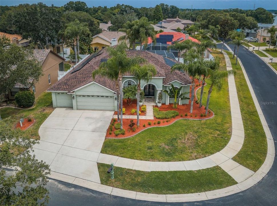 Recently Sold: $675,000 (4 beds, 3 baths, 2207 Square Feet)