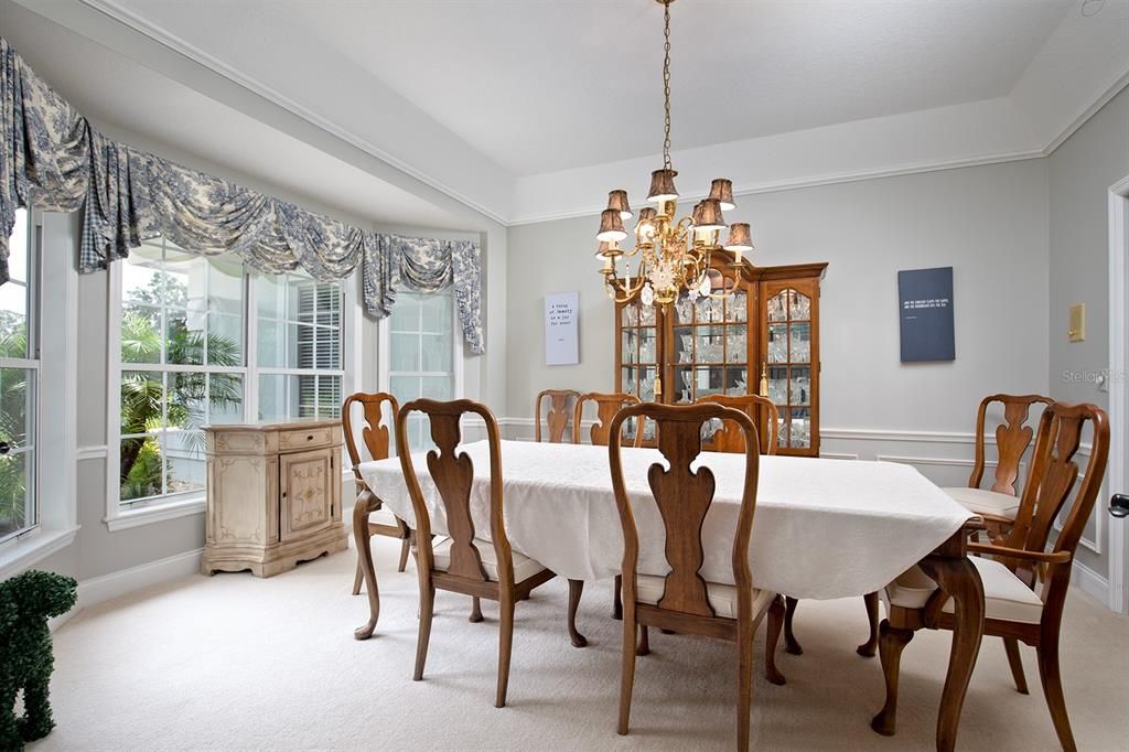 Dining Room with tray ceiling