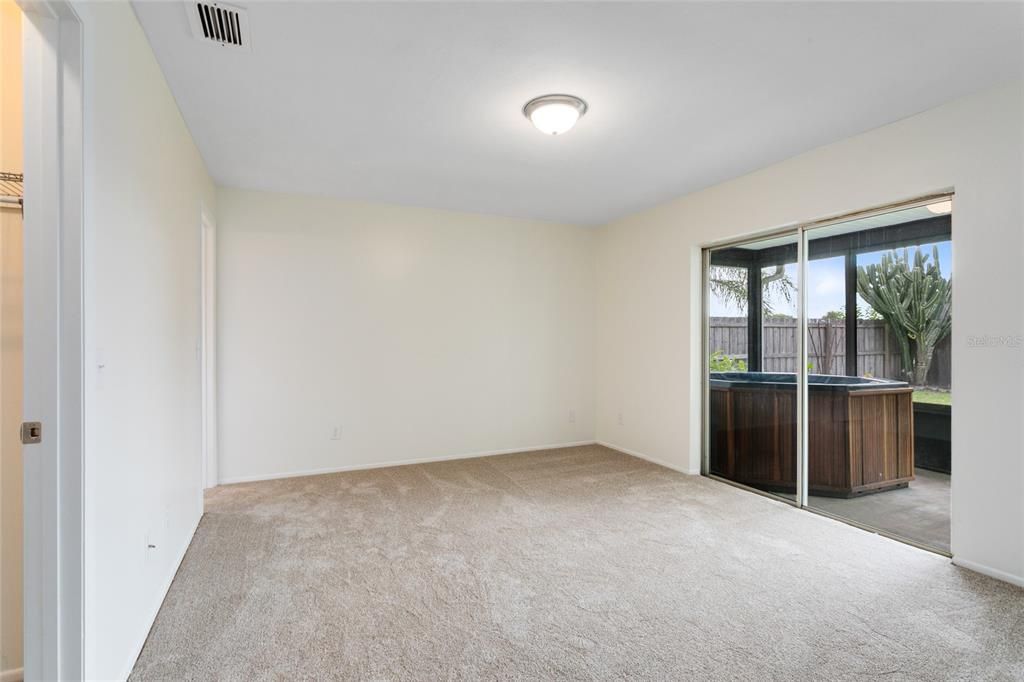 Recently Sold: $355,000 (3 beds, 2 baths, 1405 Square Feet)