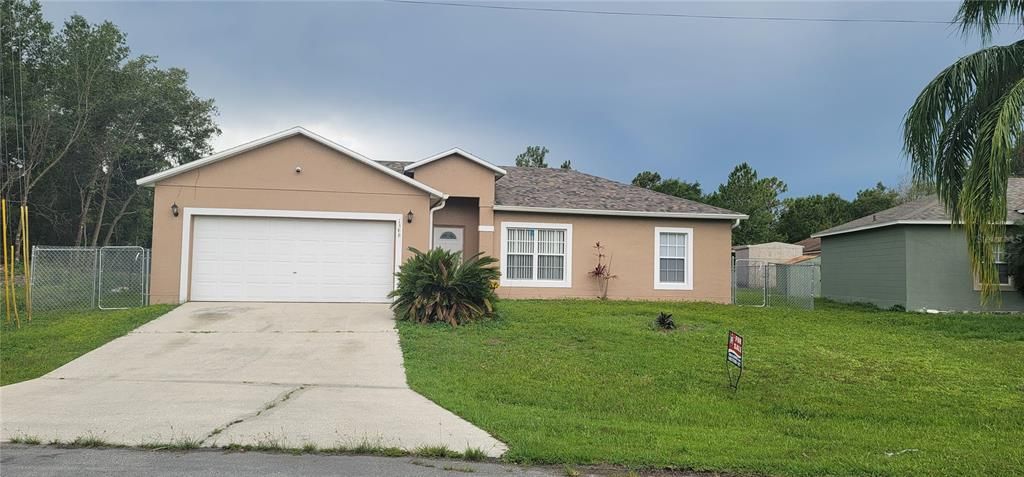 Recently Sold: $289,000 (3 beds, 2 baths, 1161 Square Feet)