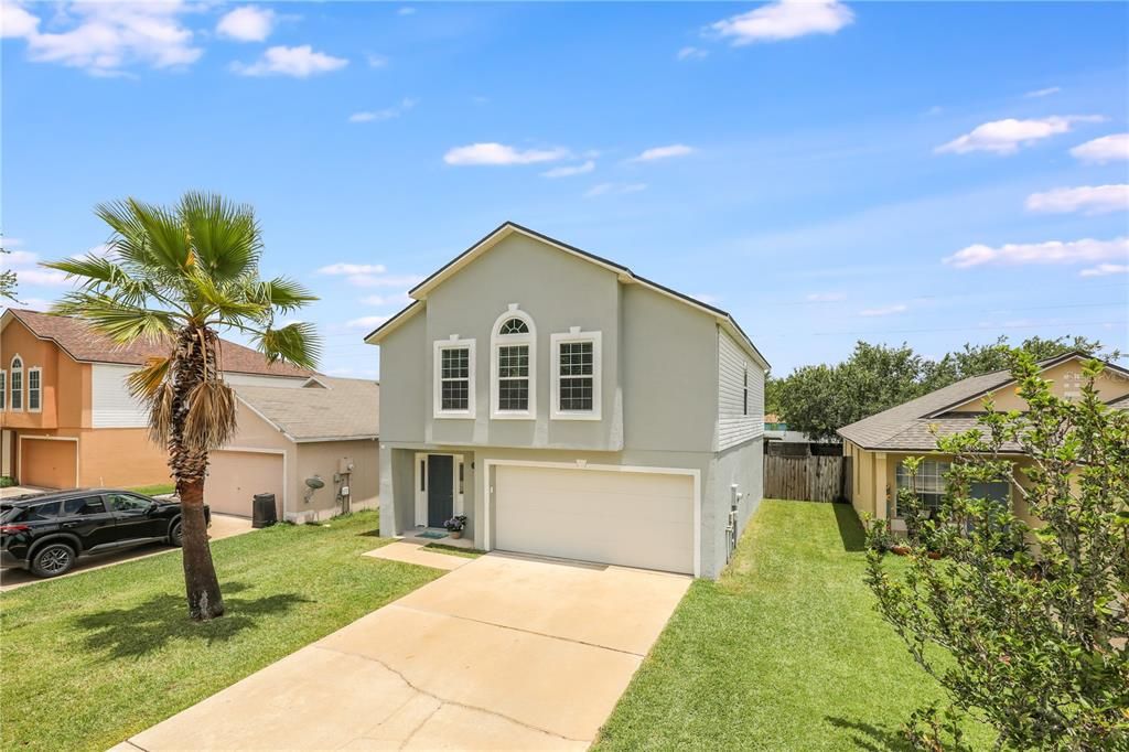 Recently Sold: $325,900 (4 beds, 2 baths, 2594 Square Feet)