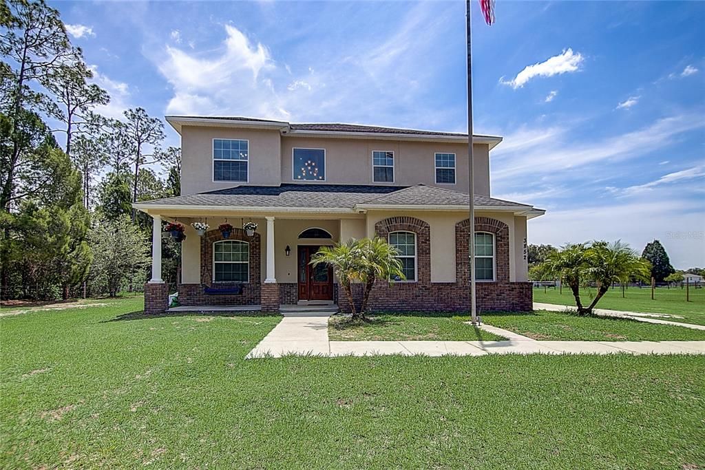 Recently Sold: $725,000 (5 beds, 2 baths, 4686 Square Feet)