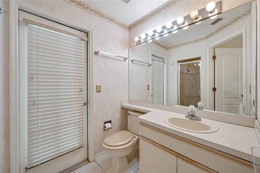 最近售出: $415,000 (3 贝兹, 2 浴室, 2028 平方英尺)