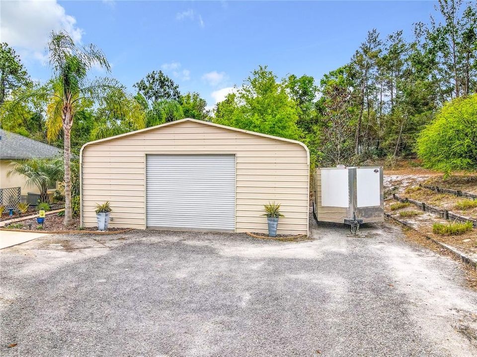 Recently Sold: $625,000 (3 beds, 2 baths, 2106 Square Feet)