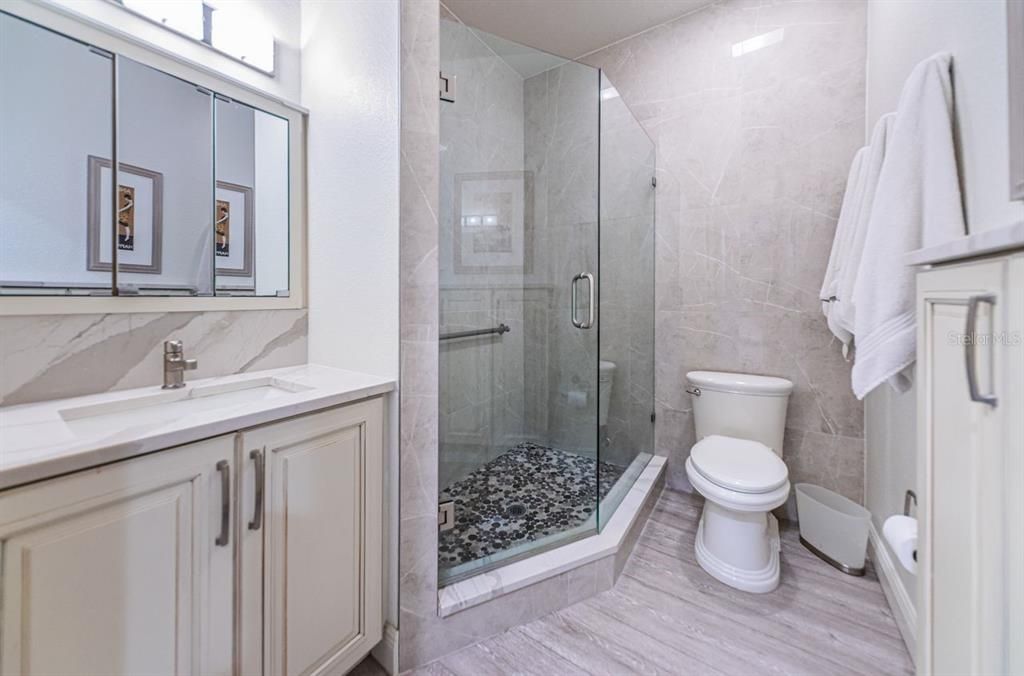 最近售出: $558,900 (3 贝兹, 2 浴室, 1579 平方英尺)