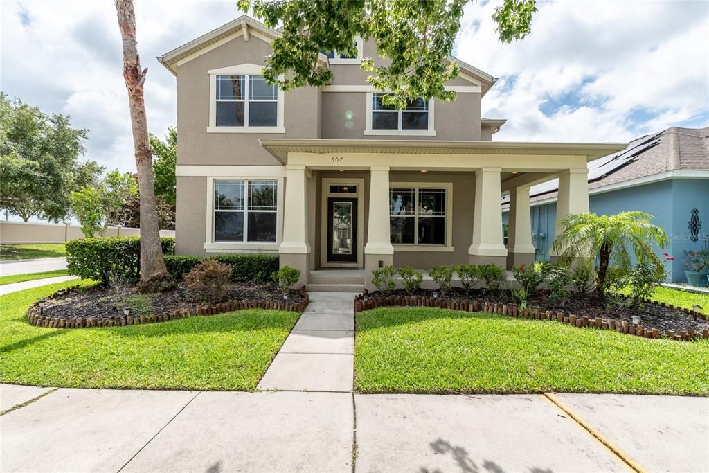 Recently Sold: $429,000 (4 beds, 2 baths, 2442 Square Feet)
