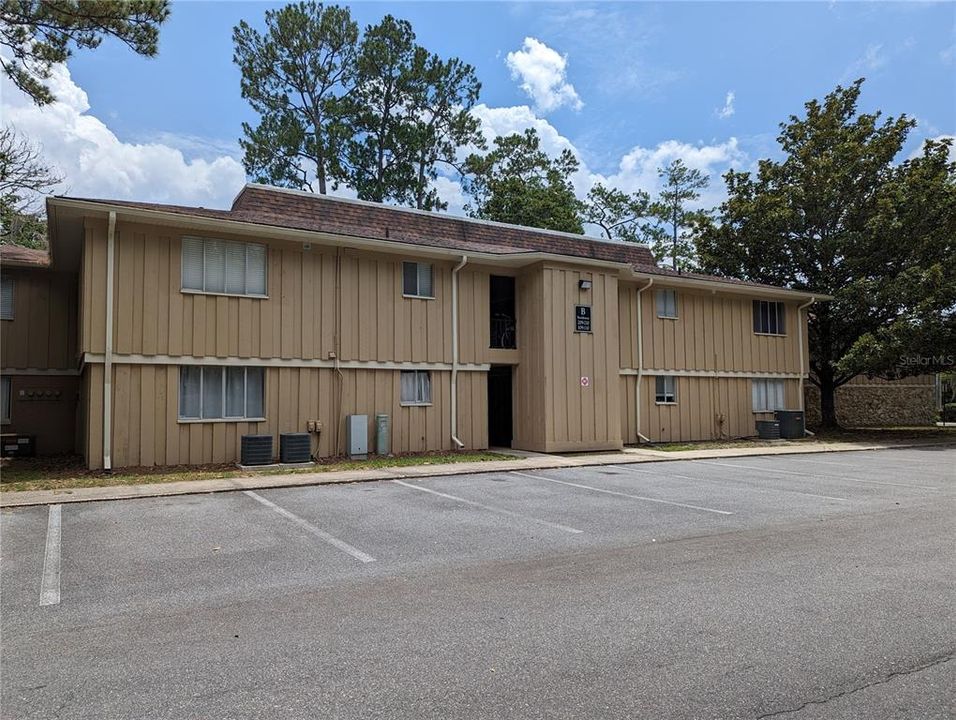 Recently Sold: $155,000 (2 beds, 2 baths, 900 Square Feet)