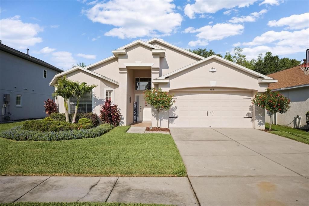 Recently Sold: $439,900 (4 beds, 3 baths, 1782 Square Feet)