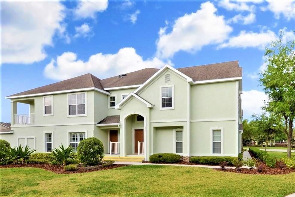 BUILDERS MODEL HOME!