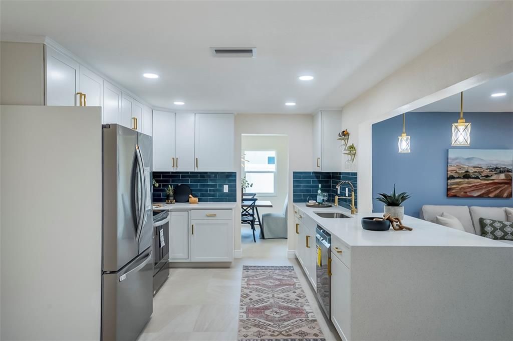 Recently Sold: $699,900 (3 beds, 2 baths, 1817 Square Feet)