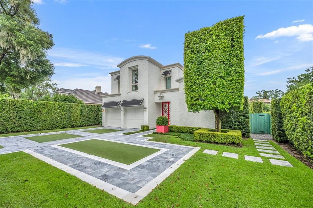 Recently Sold: $2,790,000 (3 beds, 3 baths, 3297 Square Feet)