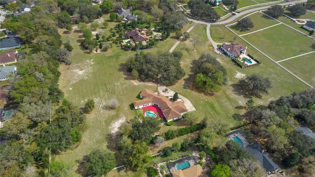 Recently Sold: $1,000,000 (5 beds, 4 baths, 4761 Square Feet)