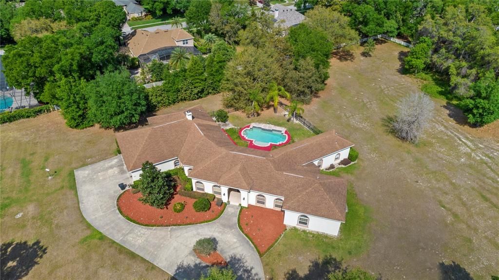 Recently Sold: $1,000,000 (5 beds, 4 baths, 4761 Square Feet)