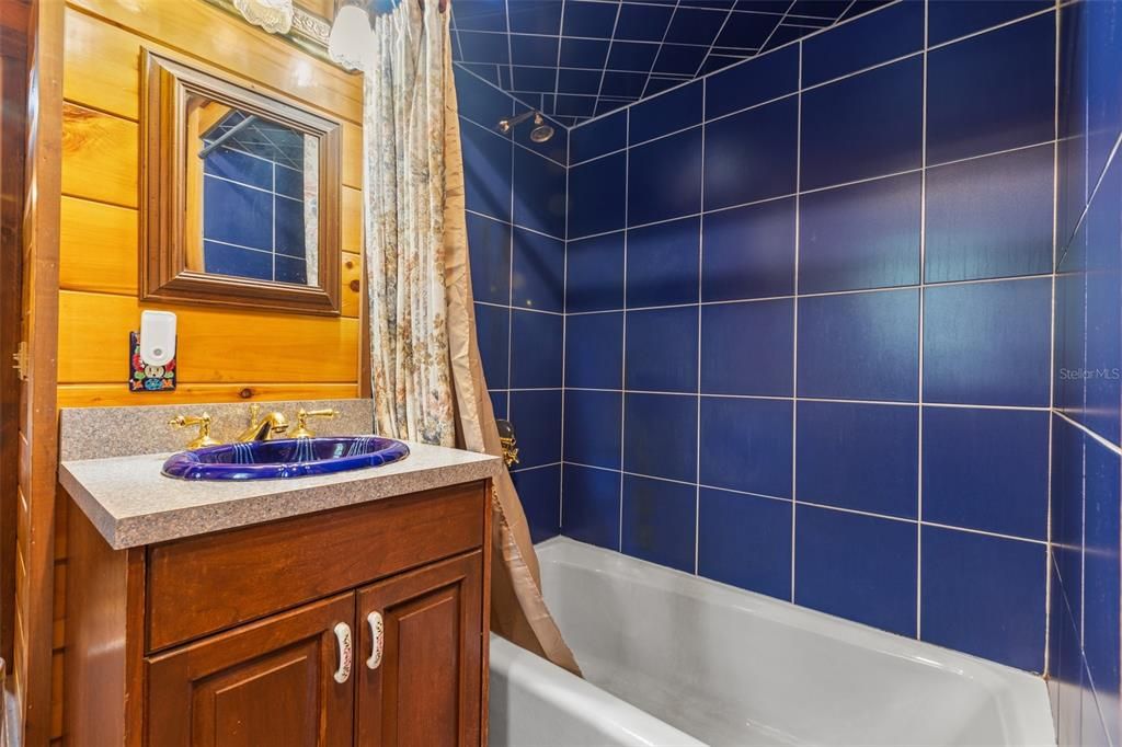 Недавно продано: $275,000 (2 спален, 2 ванн, 1203 Квадратных фут)