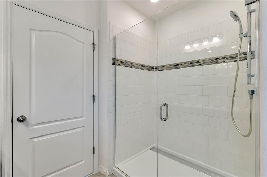最近售出: $415,000 (4 贝兹, 2 浴室, 1900 平方英尺)