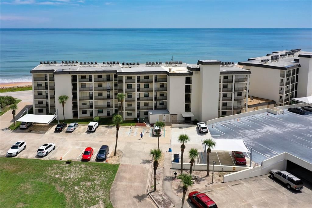Recently Sold: $300,000 (2 beds, 2 baths, 925 Square Feet)