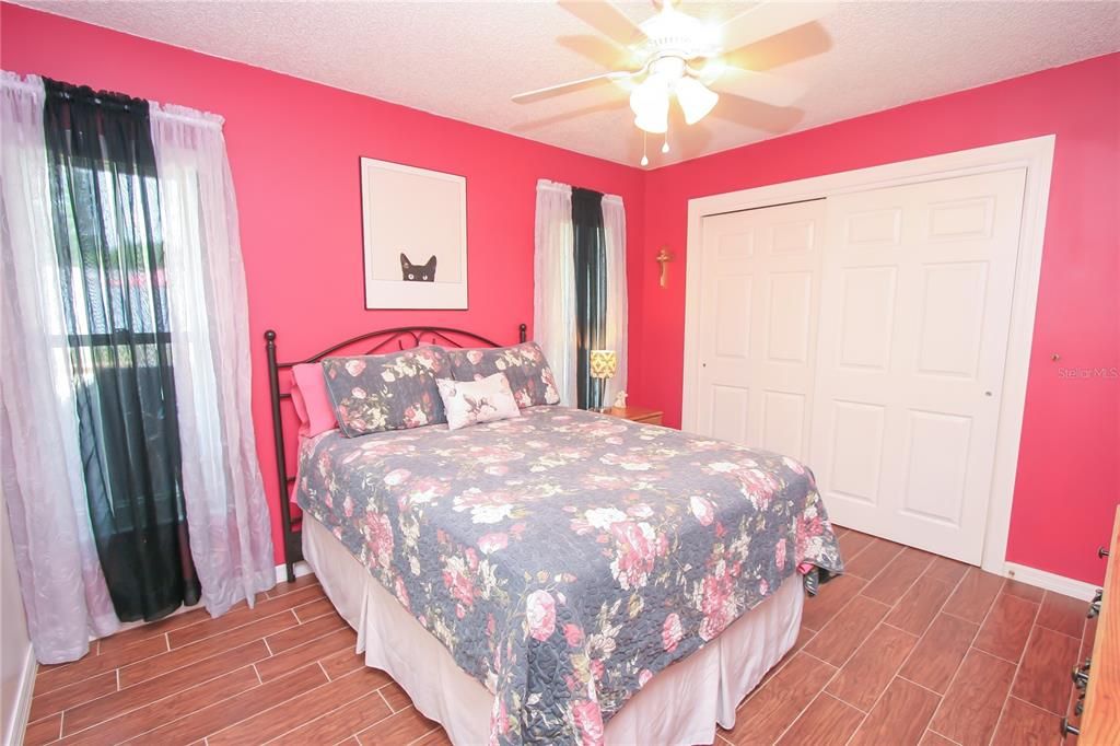 Recently Sold: $365,000 (3 beds, 2 baths, 1680 Square Feet)