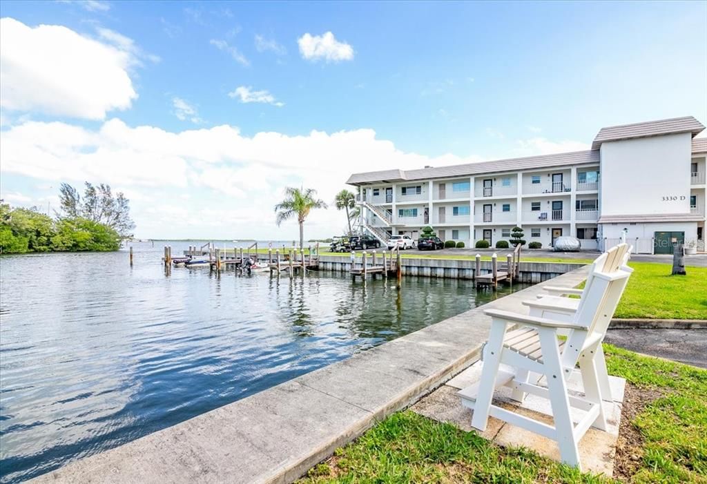 Recently Sold: $719,000 (2 beds, 2 baths, 1106 Square Feet)
