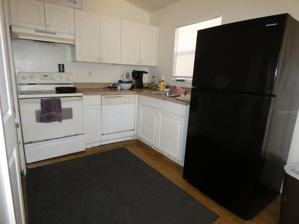 For Sale: $219,000 (3 beds, 2 baths, 1008 Square Feet)