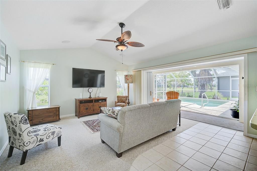 Recently Sold: $500,000 (3 beds, 2 baths, 2033 Square Feet)