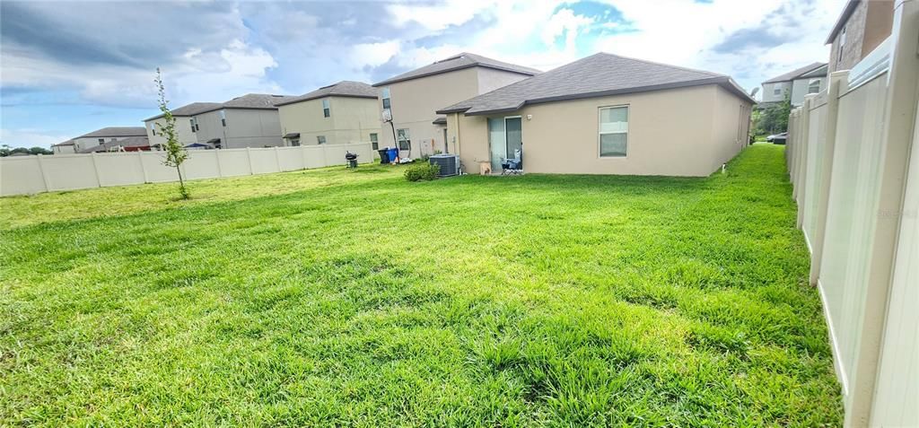Recently Sold: $359,900 (3 beds, 2 baths, 1451 Square Feet)
