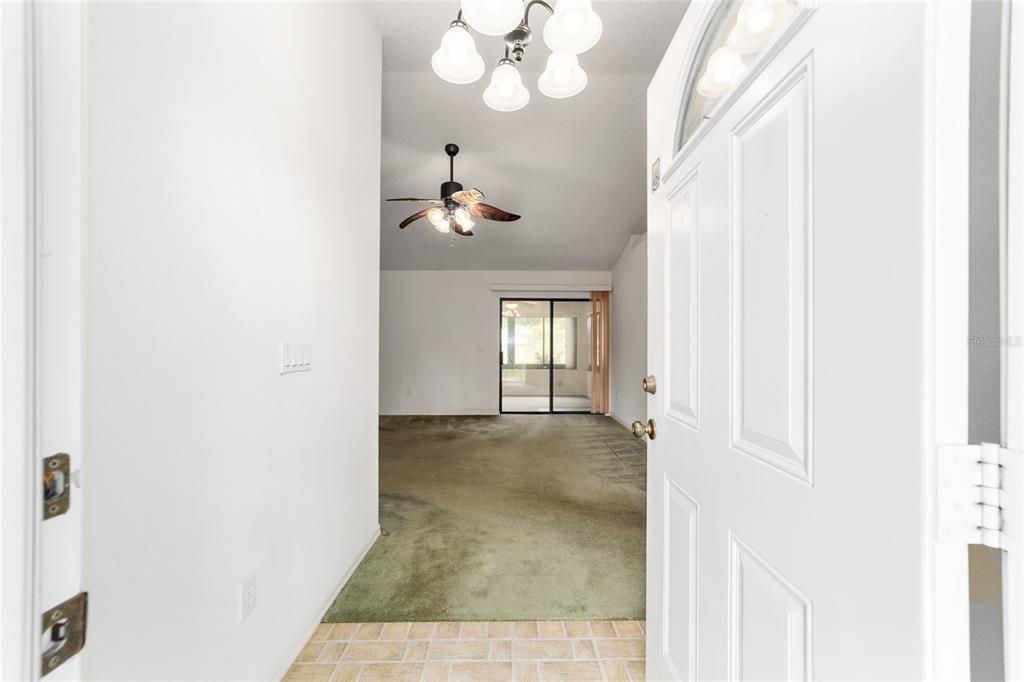 Recently Sold: $220,000 (3 beds, 2 baths, 1358 Square Feet)
