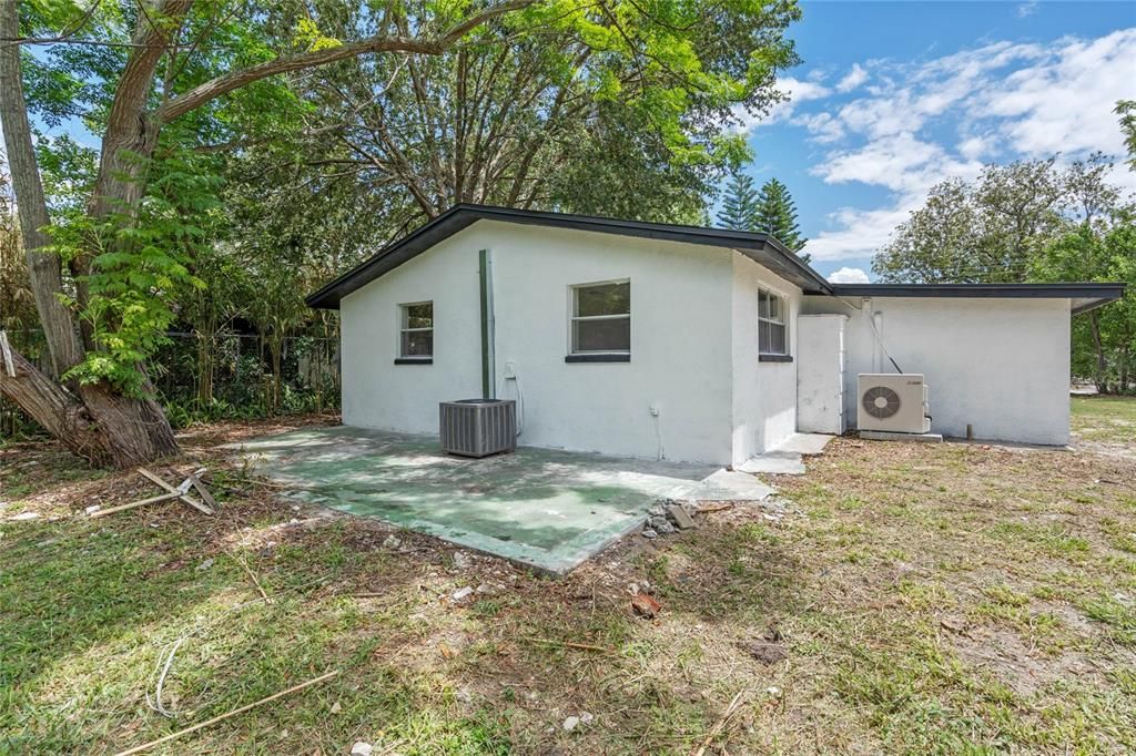 Recently Sold: $250,000 (4 beds, 1 baths, 1561 Square Feet)