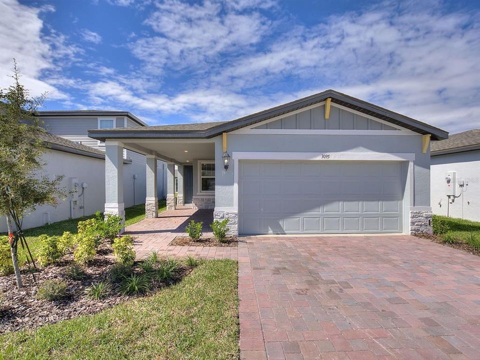 Recently Sold: $295,375 (3 beds, 2 baths, 1269 Square Feet)