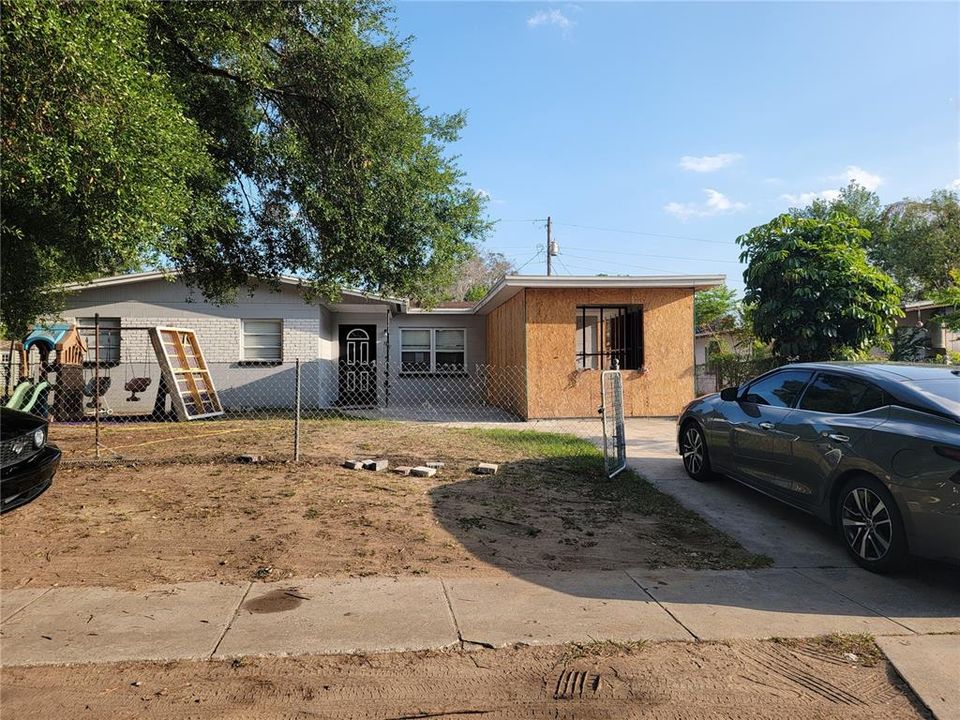 Recently Sold: $245,000 (3 beds, 1 baths, 925 Square Feet)
