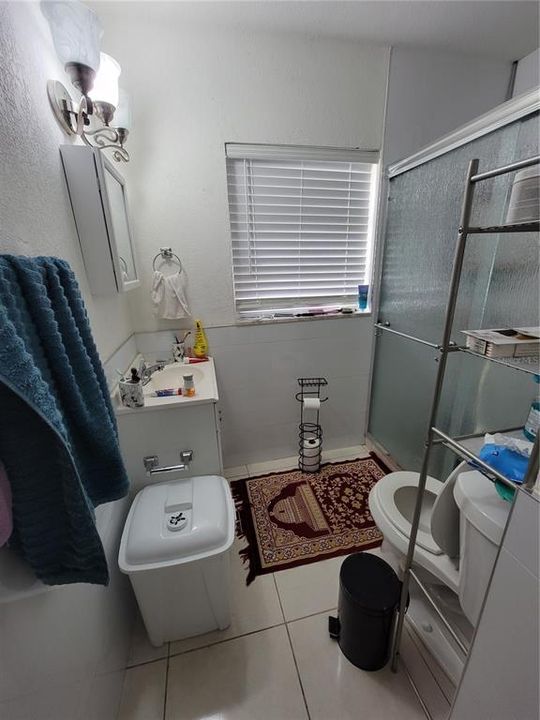 Recently Sold: $245,000 (3 beds, 1 baths, 925 Square Feet)