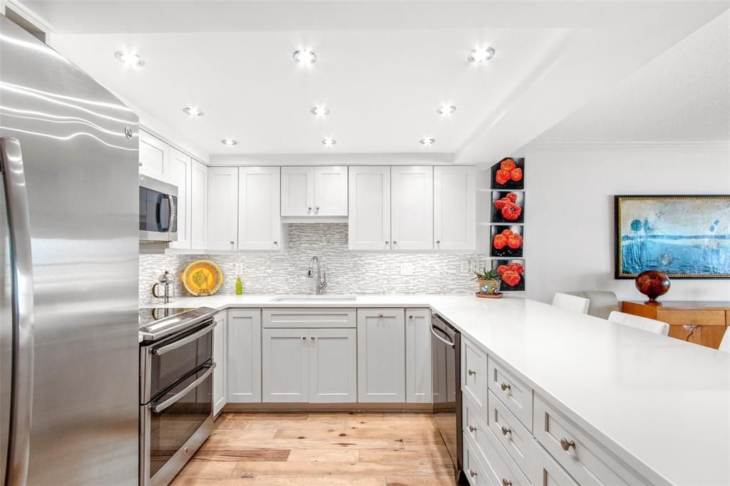 Recently Sold: $1,059,000 (3 beds, 2 baths, 1554 Square Feet)