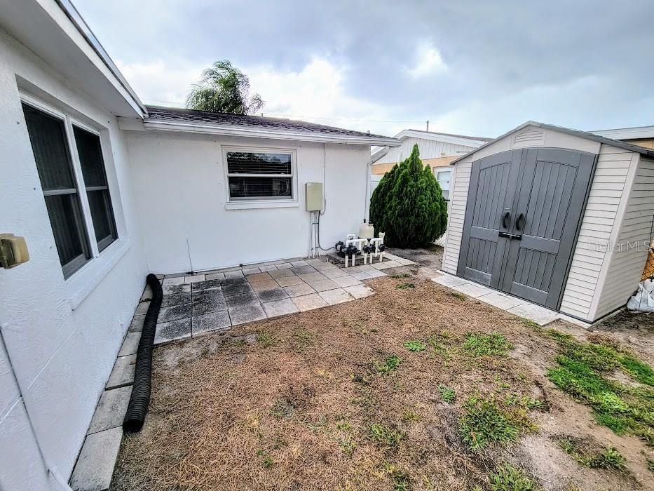 Recently Sold: $400,000 (2 beds, 2 baths, 1368 Square Feet)