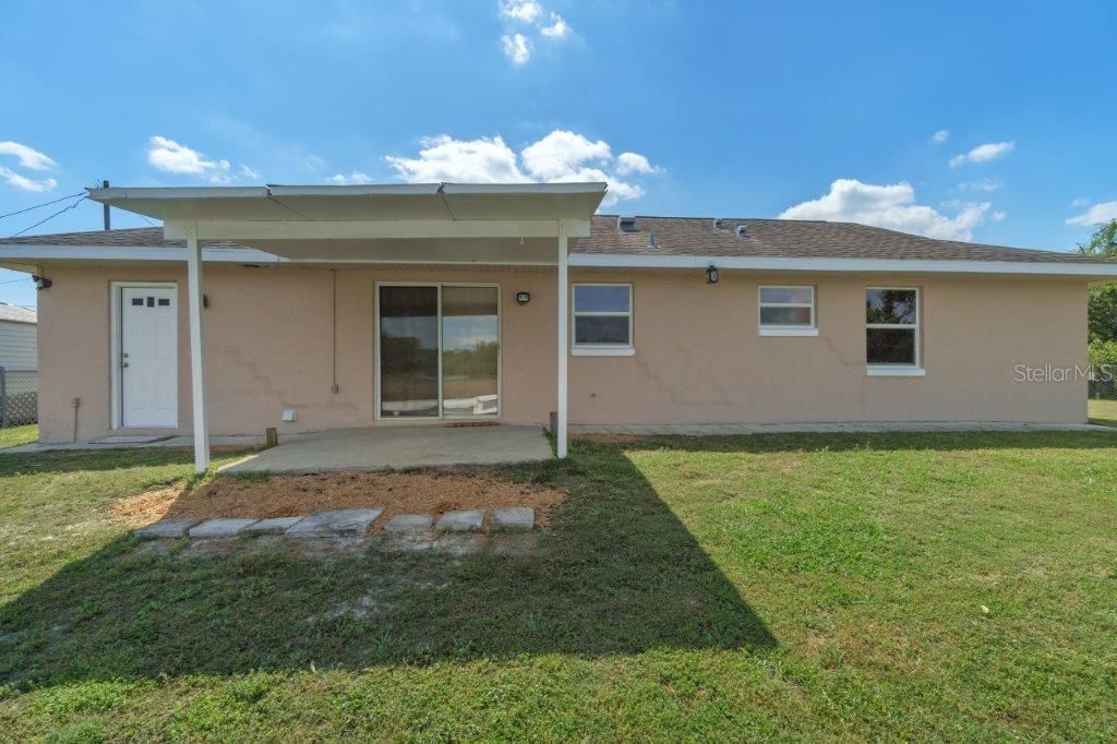 Recently Sold: $250,000 (3 beds, 2 baths, 1000 Square Feet)