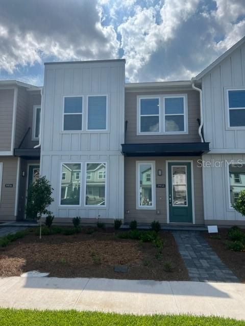 Recently Sold: $424,190 (3 beds, 2 baths, 1743 Square Feet)