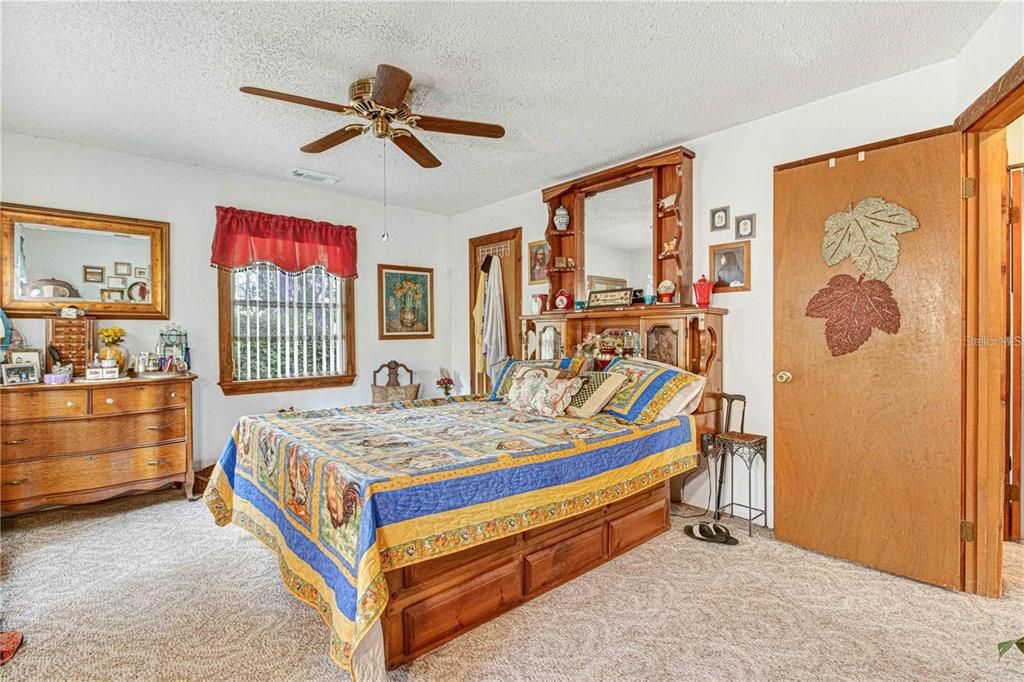 Vendido Recientemente: $275,000 (2 camas, 2 baños, 1872 Pies cuadrados)