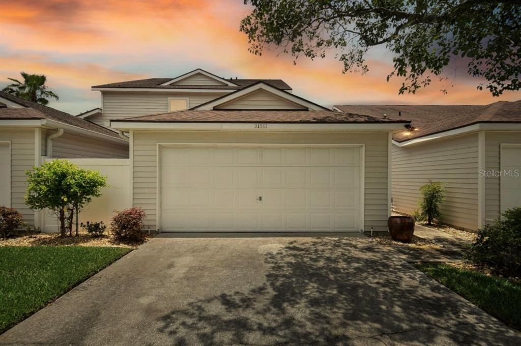 Recently Sold: $339,900 (3 beds, 2 baths, 1573 Square Feet)