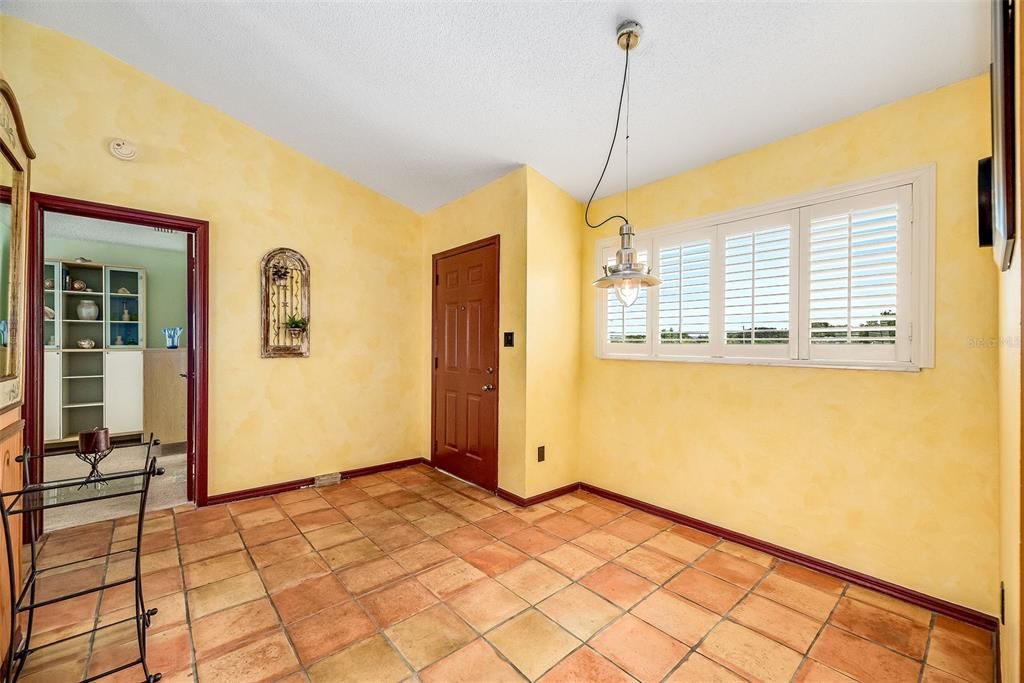Recently Sold: $276,000 (2 beds, 2 baths, 1014 Square Feet)