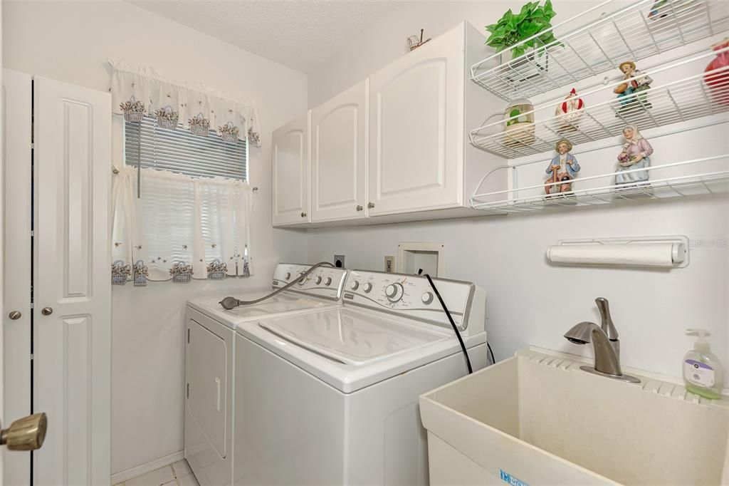 Fully Equipped Laundry Room