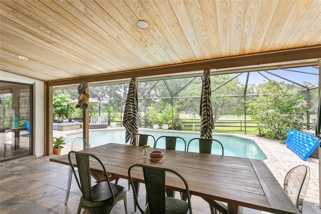 Relax and rejuvenate on the screened lanai as you enjoy the ideal place for outdoor cooking and entertainment!