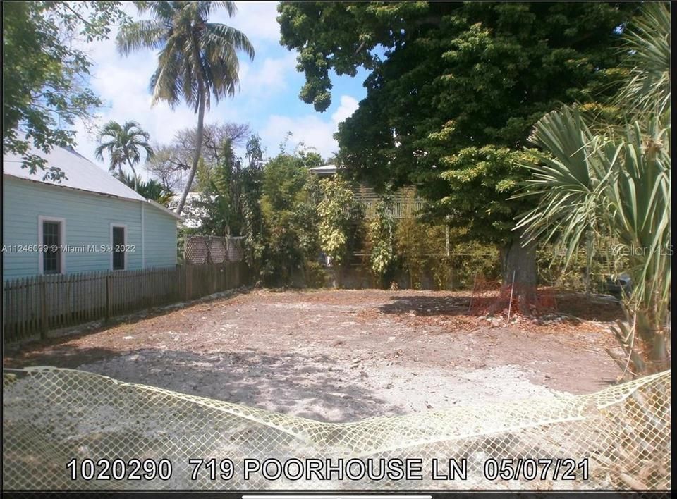 最近售出: $800,000 (0.06 acres)