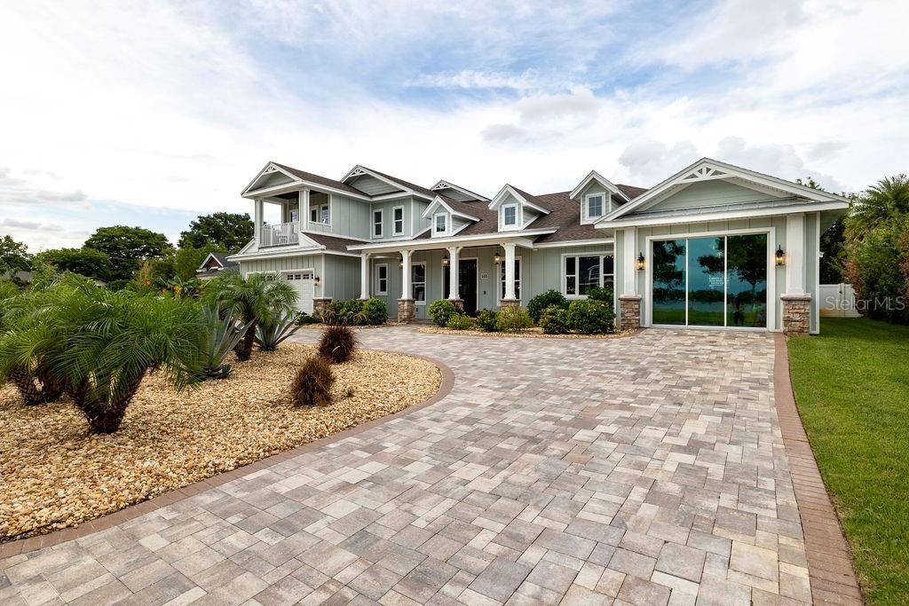 Recently Sold: $1,775,000 (5 beds, 4 baths, 3896 Square Feet)