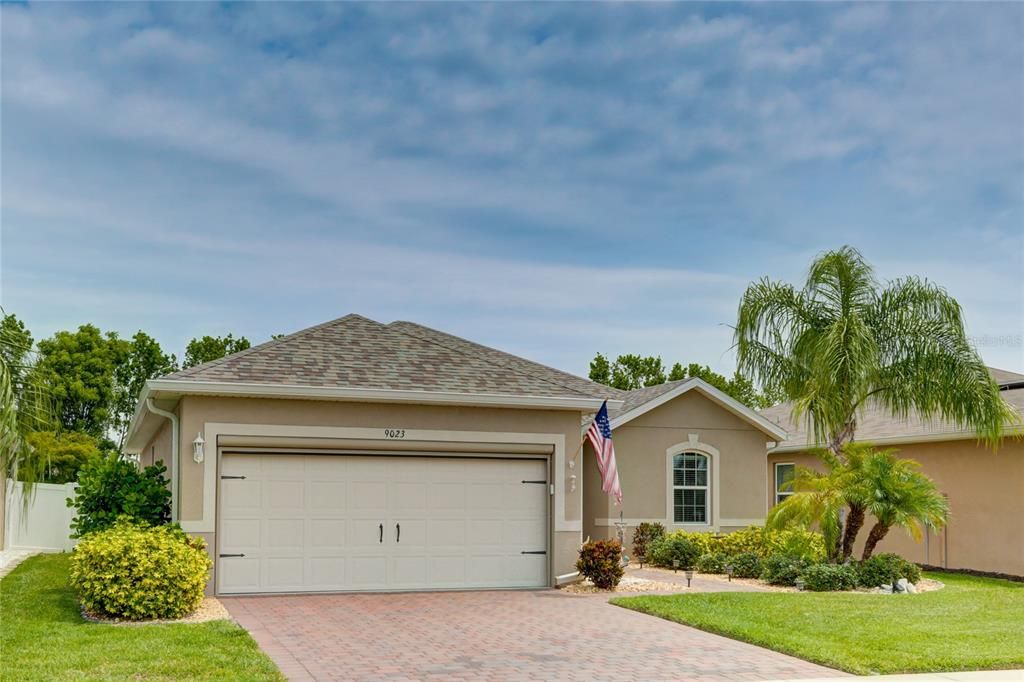 Recently Sold: $429,000 (3 beds, 2 baths, 1526 Square Feet)