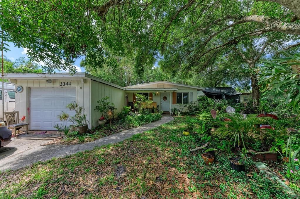 Recently Sold: $395,000 (2 beds, 1 baths, 1000 Square Feet)