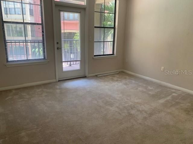 Recently Sold: $198,000 (1 beds, 1 baths, 570 Square Feet)