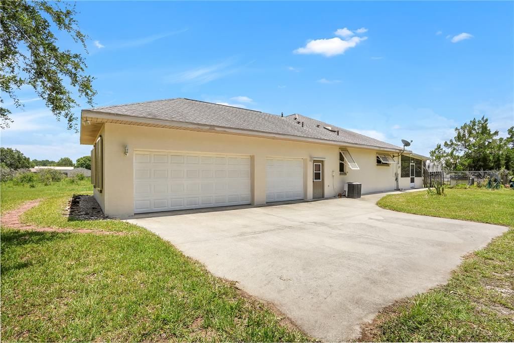 Recently Sold: $724,900 (3 beds, 2 baths, 2984 Square Feet)