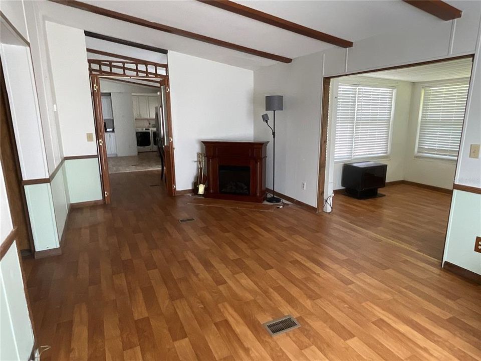 En Venta: $324,900 (2 camas, 2 baños, 1248 Pies cuadrados)