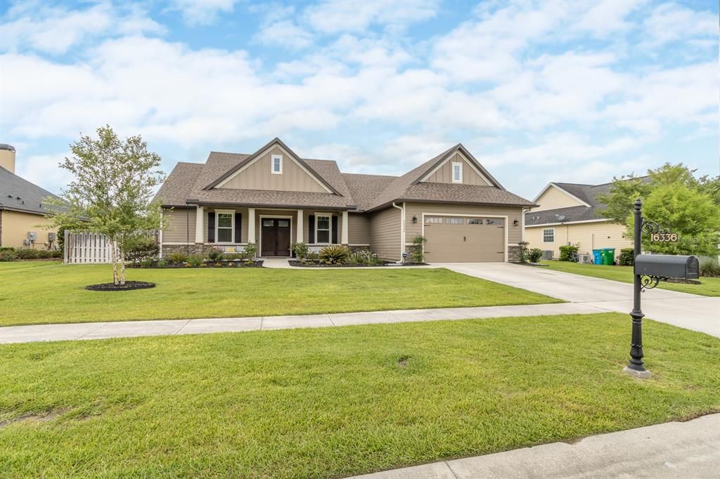 Recently Sold: $465,000 (4 beds, 3 baths, 2178 Square Feet)