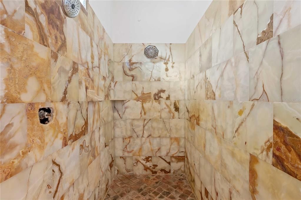 最近售出: $750,000 (4 贝兹, 3 浴室, 2964 平方英尺)